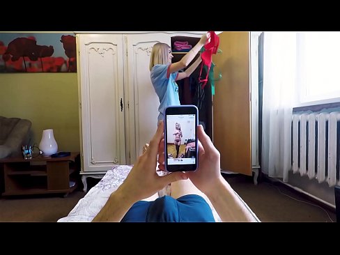 ❤️ 继妹在妈妈回家前让弟弟射精 ❤❌ Fucking video️❤
